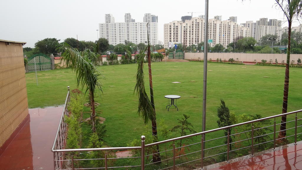 Le Grand Regency Ξενοδοχείο Greater Noida Εξωτερικό φωτογραφία