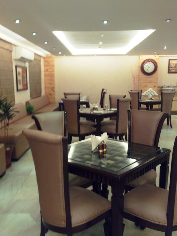 Le Grand Regency Ξενοδοχείο Greater Noida Εξωτερικό φωτογραφία